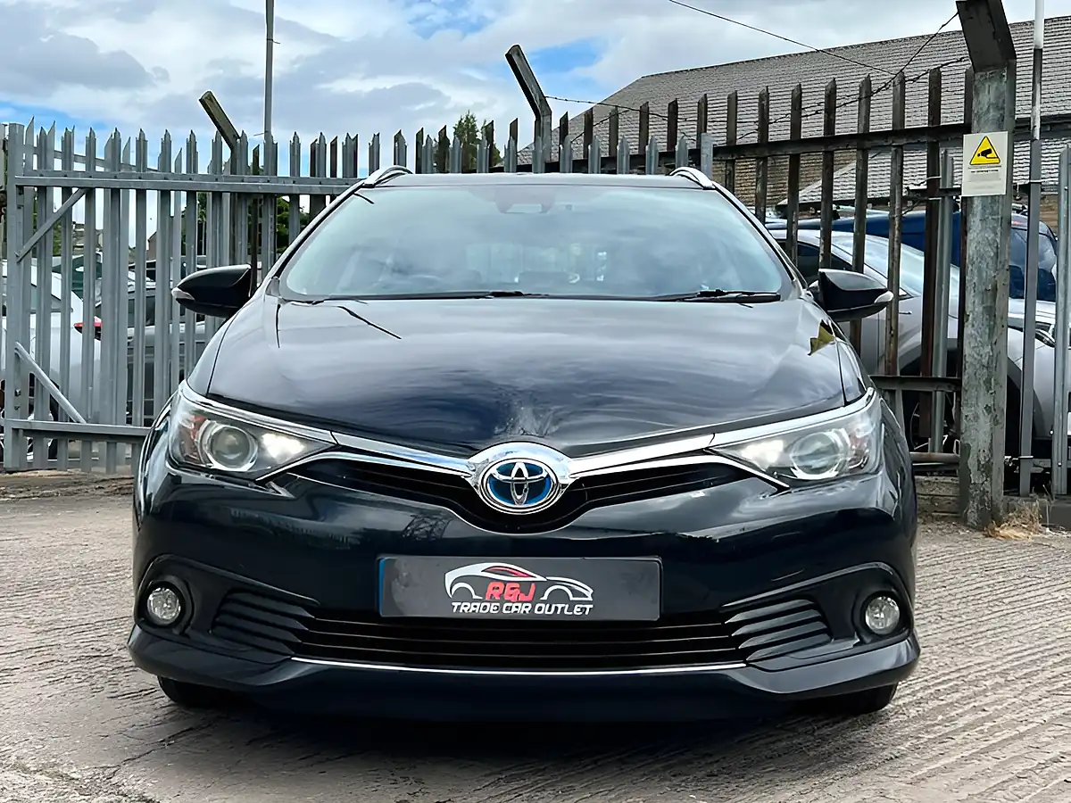 Used 2016 Toyota Auris Business Edition Touring Sports Tss Black - Interior and Exterior details 6