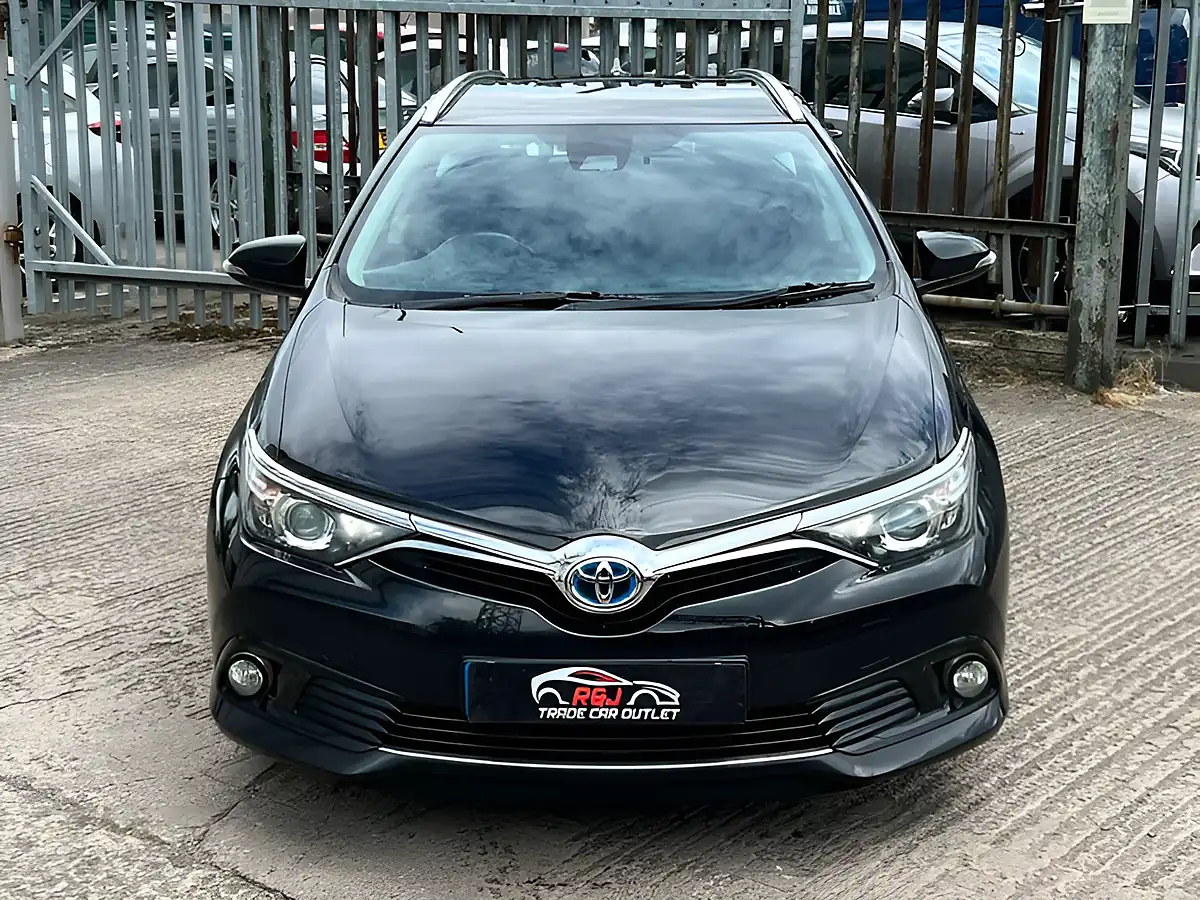 Used 2016 Toyota Auris Business Edition Touring Sports Tss Black - Interior and Exterior details 7