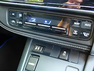 Used 2016 Toyota Auris Design Black - Interior and Exterior details 11