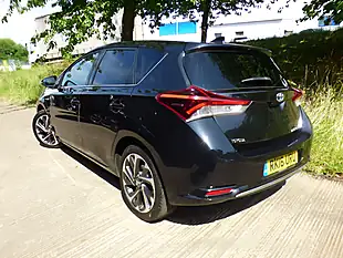 Used 2016 Toyota Auris Design Black - Interior and Exterior details 15