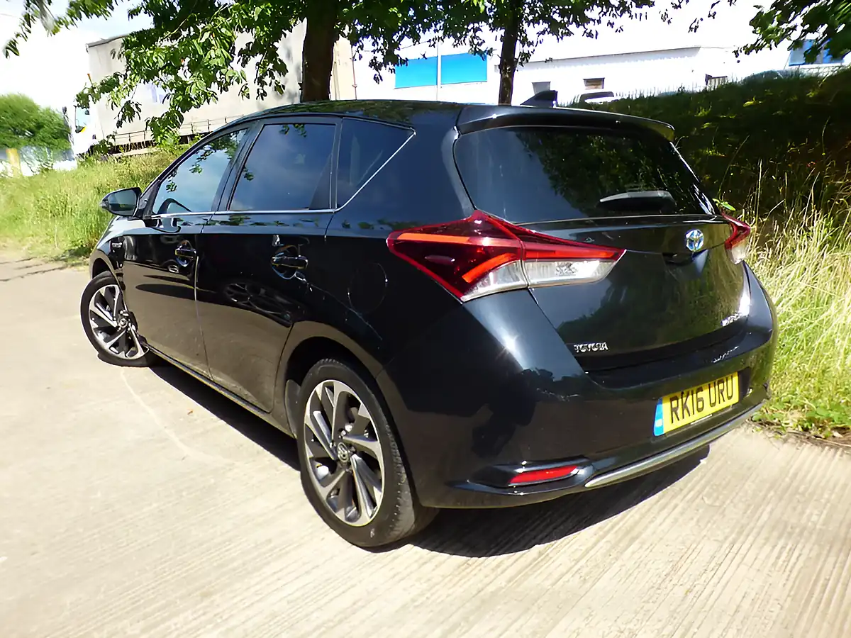 Used 2016 Toyota Auris Design Black - Interior and Exterior details 15