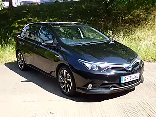Used 2016 Toyota Auris Design Black - Interior and Exterior details 4