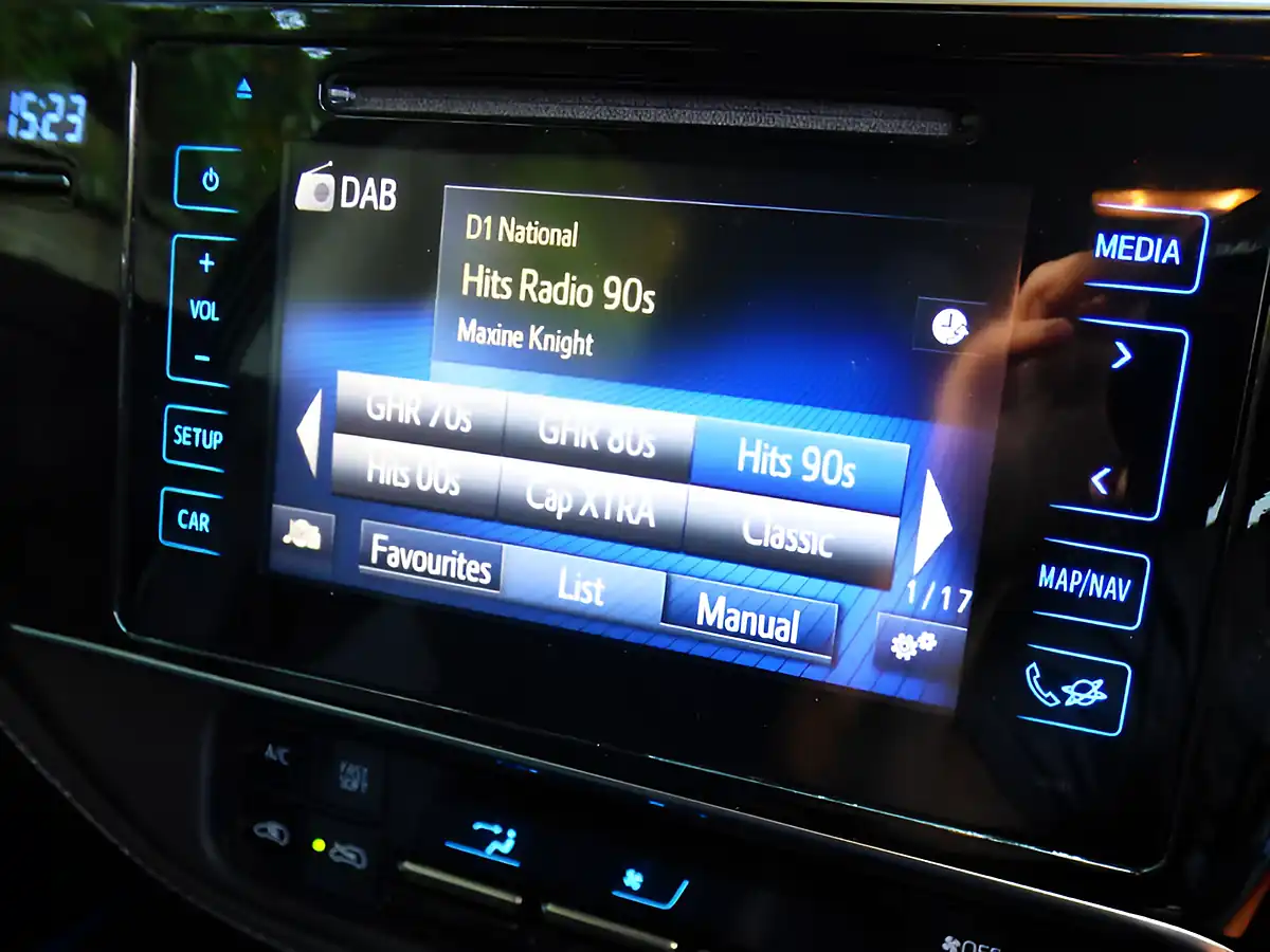 Used 2016 Toyota Auris Design Black - Interior and Exterior details 8