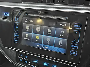 Used 2016 Toyota Auris Design Bronze - Interior and Exterior details 14