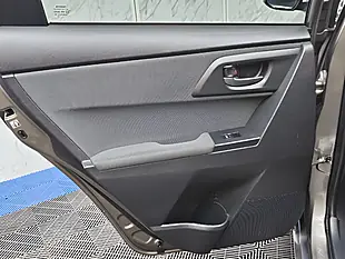 Used 2016 Toyota Auris Design Bronze - Interior and Exterior details 17