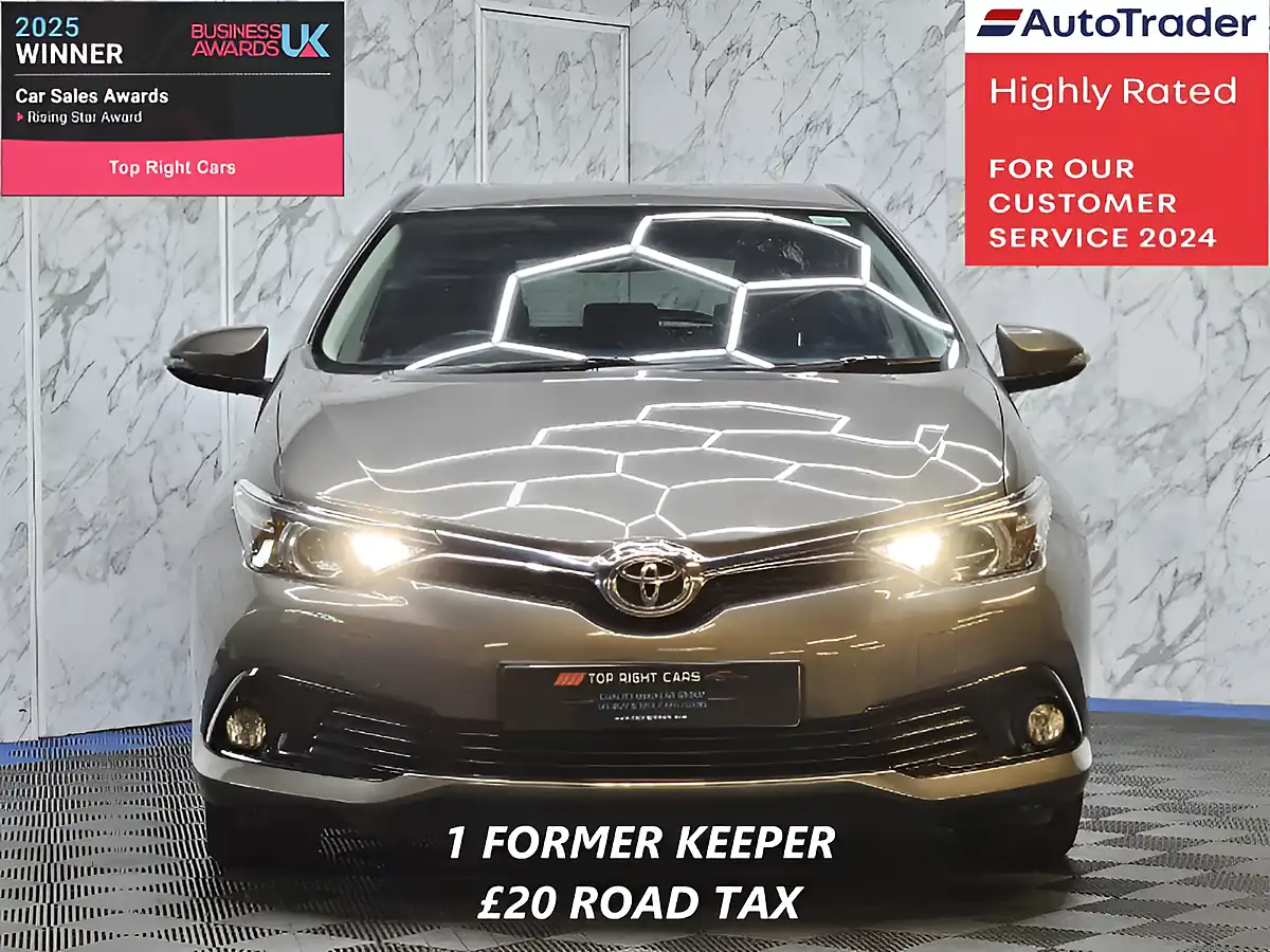Used 2016 Toyota Auris Design Bronze - Interior and Exterior details 2