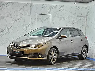 Used 2016 Toyota Auris Design Bronze - Interior and Exterior details 4