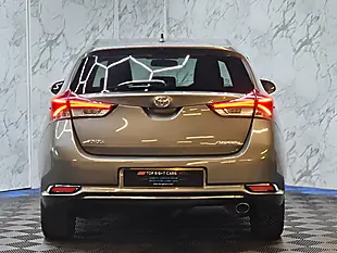 Used 2016 Toyota Auris Design Bronze - Interior and Exterior details 6