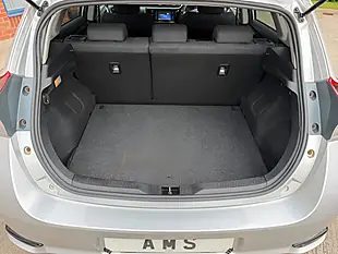 Used 2016 Toyota Auris Design Silver - Interior and Exterior details 12