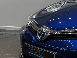 Used 2016 Toyota Auris Excel Blue - Interior and Exterior details 10