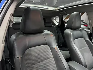 Used 2016 Toyota Auris Excel Blue - Interior and Exterior details 13