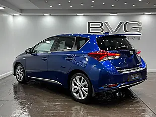 Used 2016 Toyota Auris Excel Blue - Interior and Exterior details 8