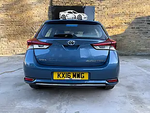 Used 2016 Toyota Auris Icon Blue - Interior and Exterior details 11