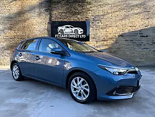 Used 2016 Toyota Auris Icon Blue - Interior and Exterior details 4