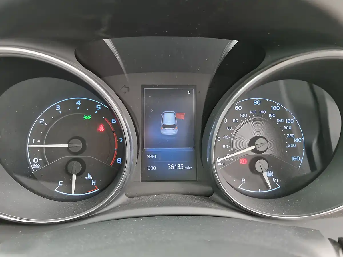 Used 2016 Toyota Auris Icon Denim Blue Metallic - Interior and Exterior details 13