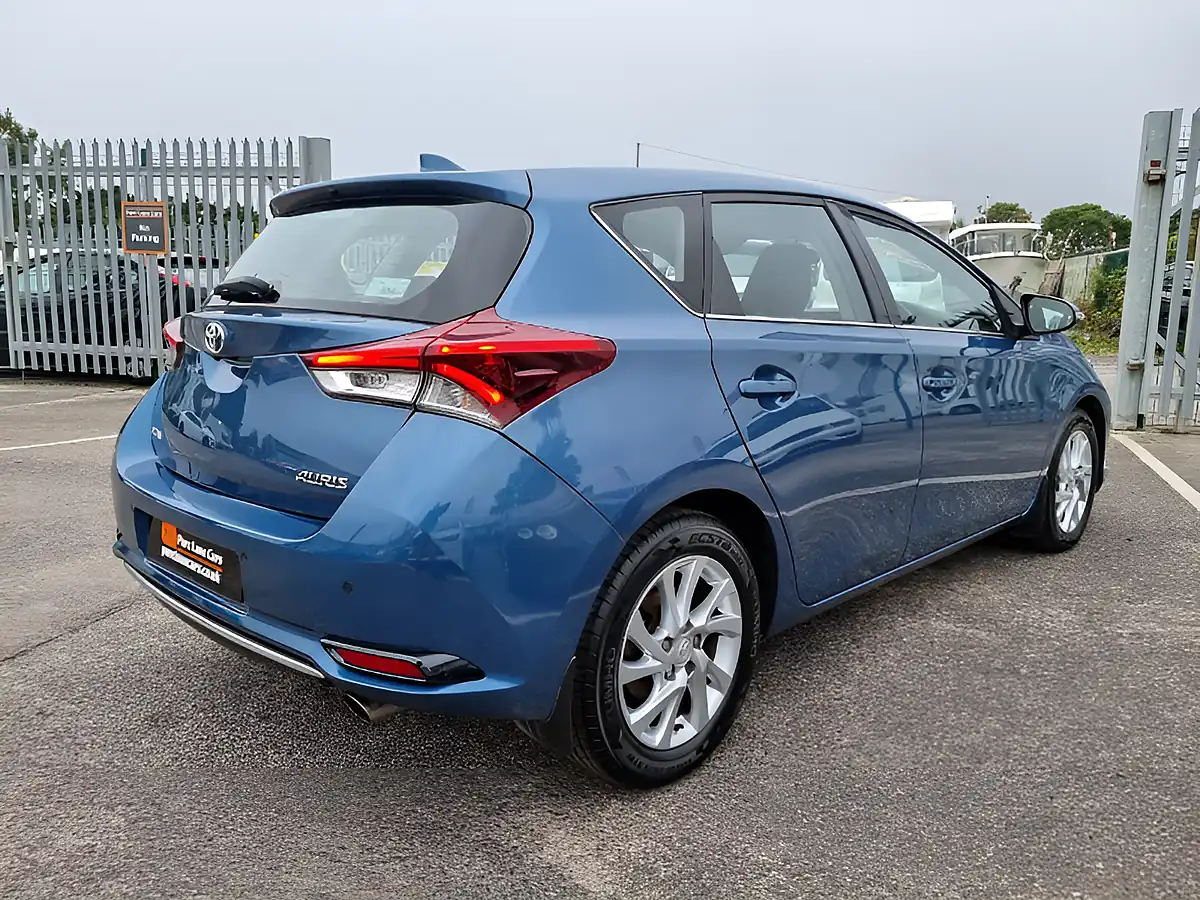 Used 2016 Toyota Auris Icon Denim Blue Metallic - Interior and Exterior details 8
