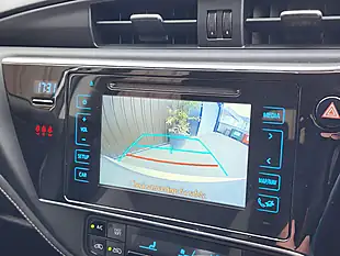 Used 2016 Toyota Auris Icon Silver - Interior and Exterior details 12