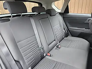 Used 2016 Toyota Auris Icon Silver - Interior and Exterior details 17