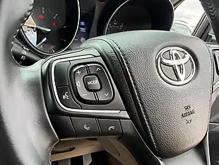 Used 2016 Toyota Avensis Business Edition Bronze - Interior and Exterior details 12