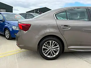 Used 2016 Toyota Avensis Business Edition Bronze - Interior and Exterior details 20
