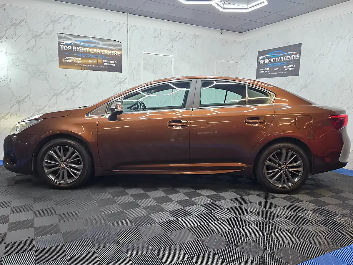 Used 2016 Toyota Avensis Business Edition Brown - Interior and Exterior details 8