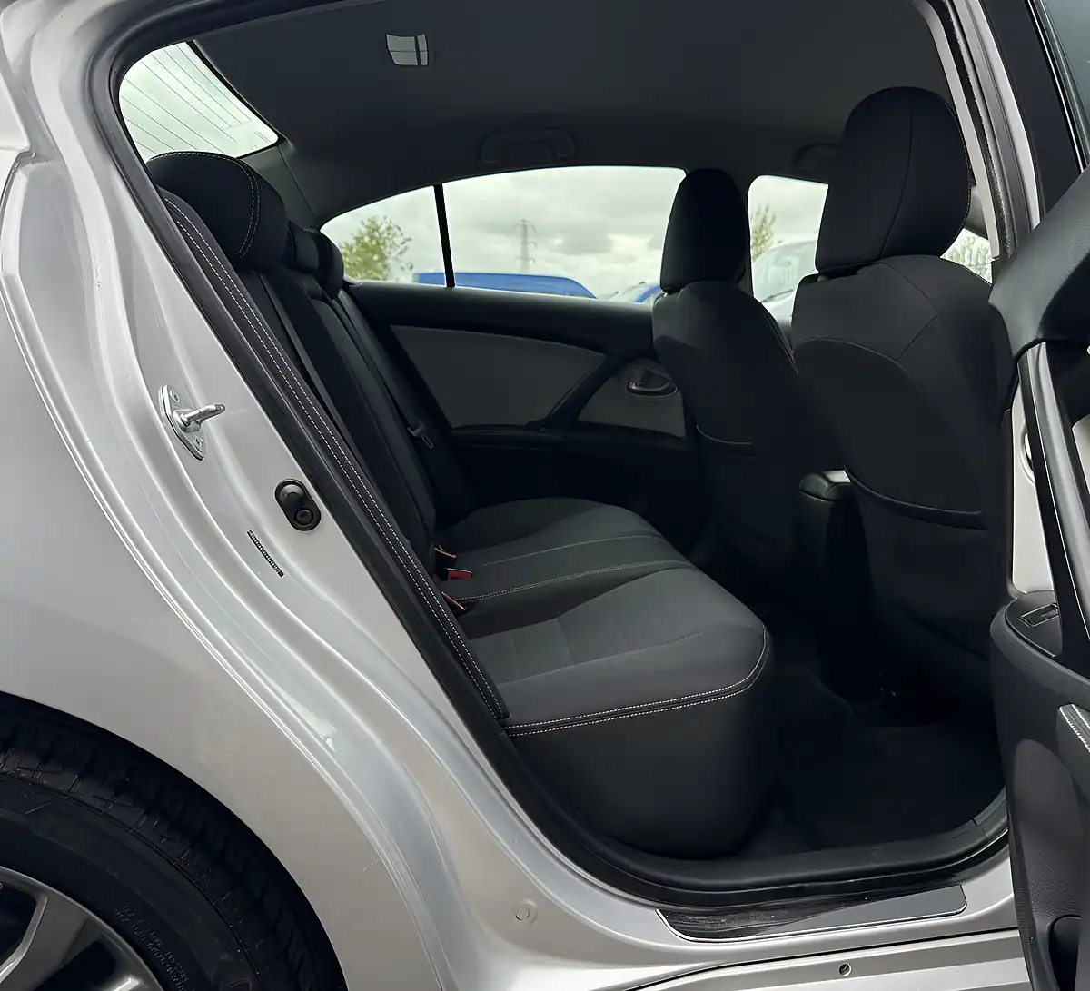 Used 2016 Toyota Avensis Business Edition Silver - Interior and Exterior details 12