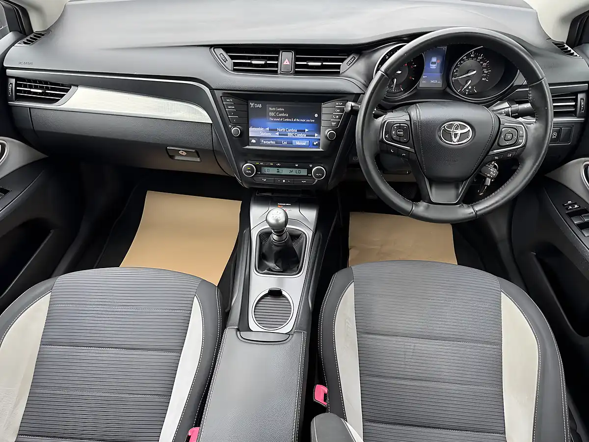 Used 2016 Toyota Avensis Business Edition Silver - Interior and Exterior details 13