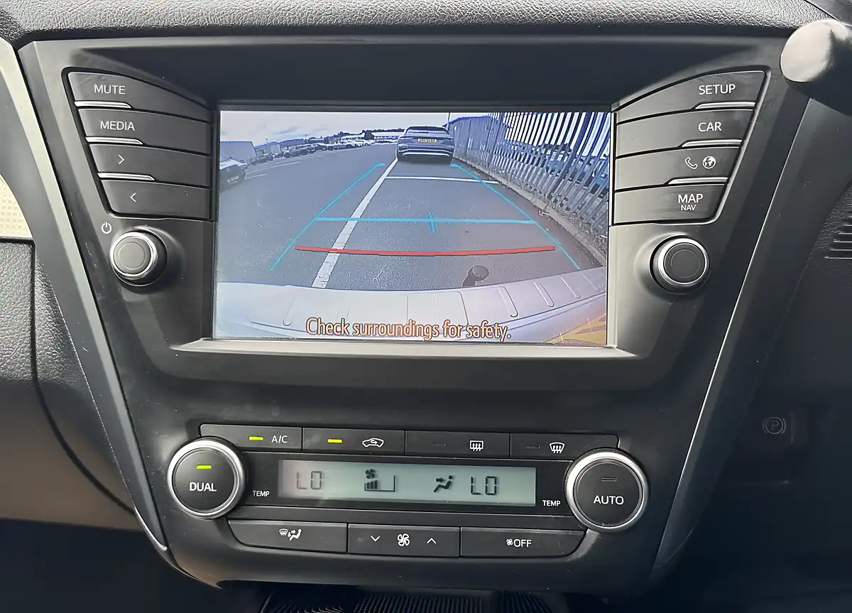 Used 2016 Toyota Avensis Business Edition Silver - Interior and Exterior details 17