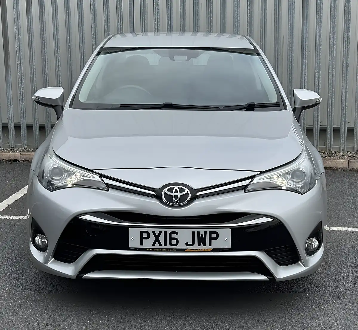 Used 2016 Toyota Avensis Business Edition Silver - Interior and Exterior details 3