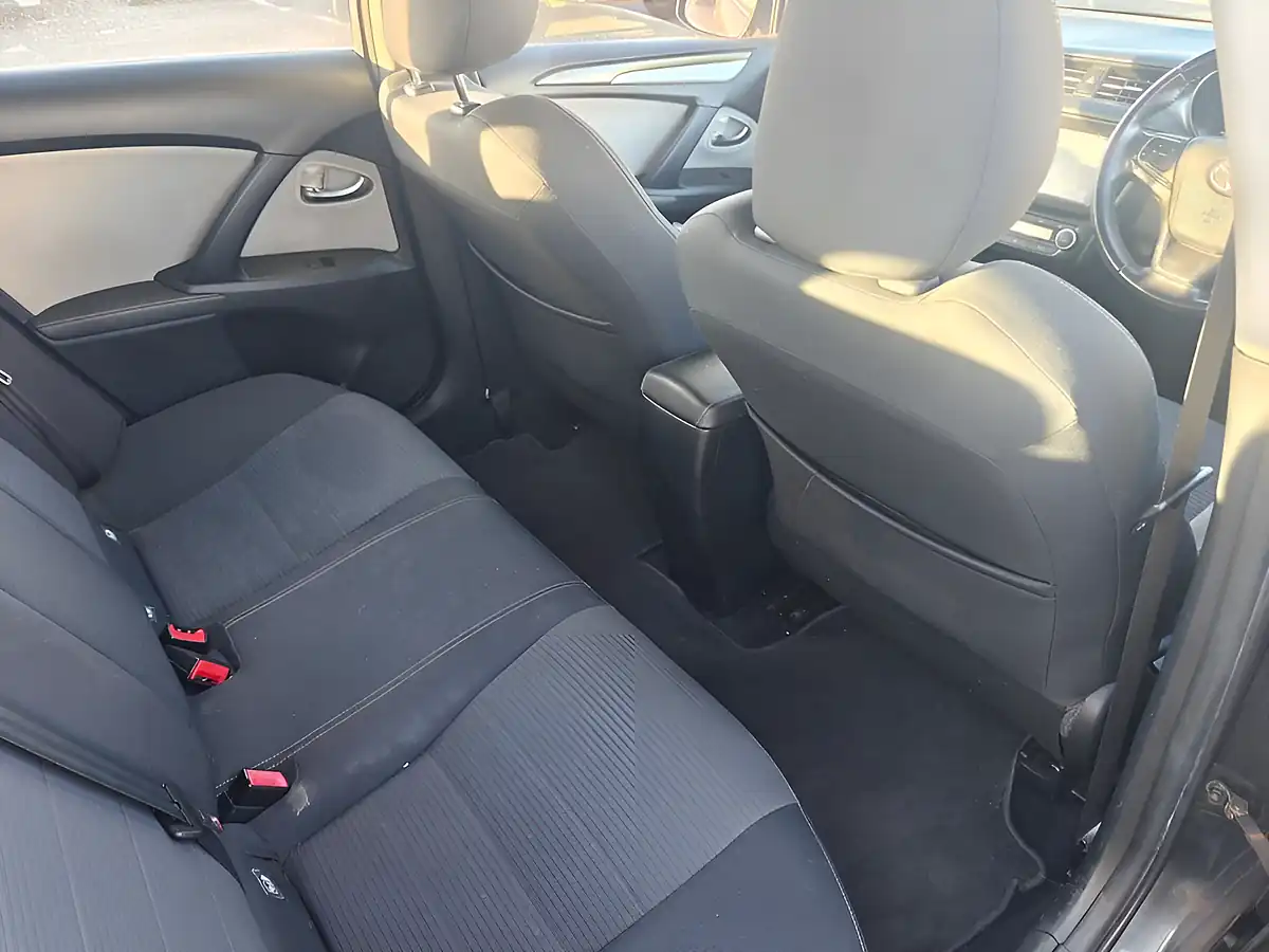 Used 2016 Toyota Avensis Business Edition Touring Sports Black - Interior and Exterior details 9