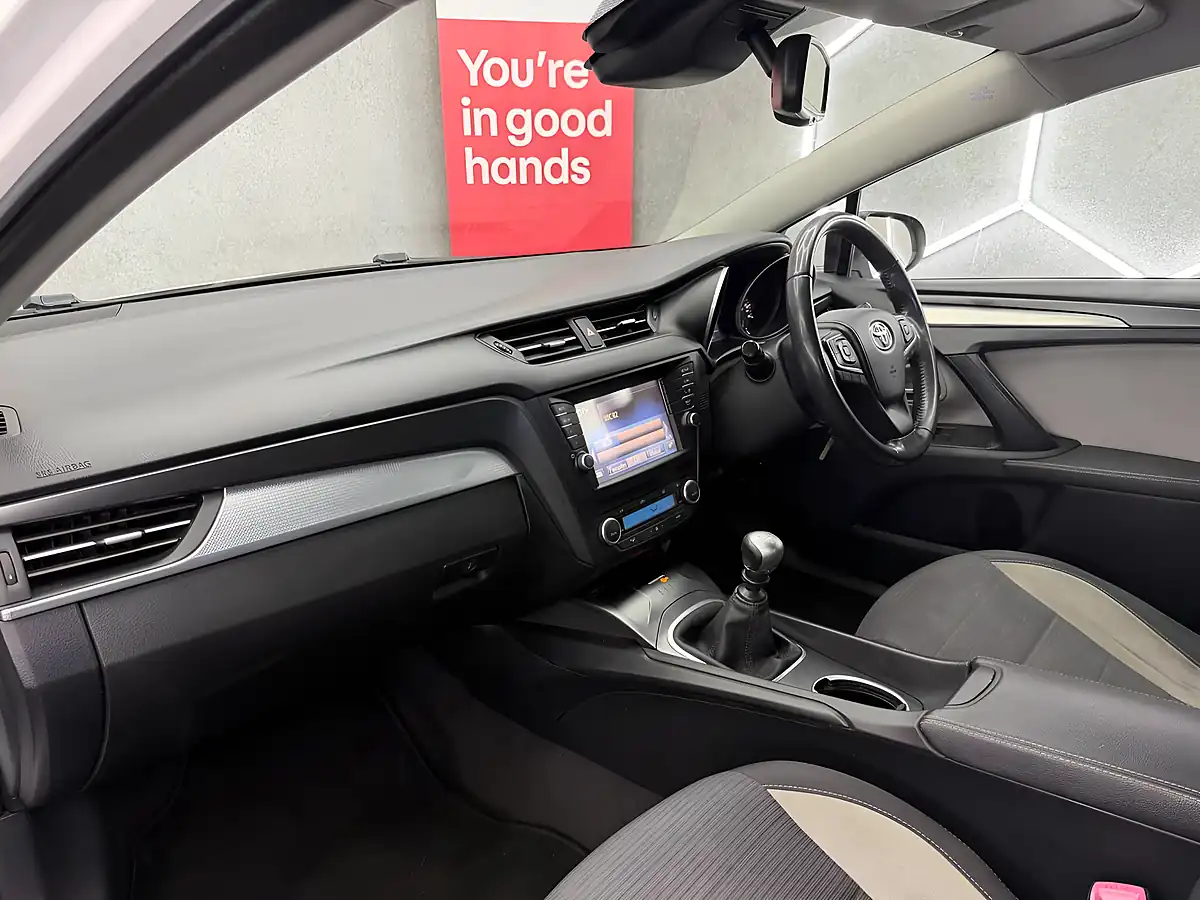 Used 2016 Toyota Avensis Business Edition White - Interior and Exterior details 14