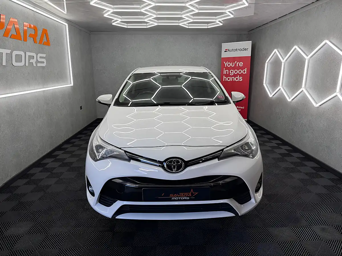Used 2016 Toyota Avensis Business Edition White - Interior and Exterior details 3