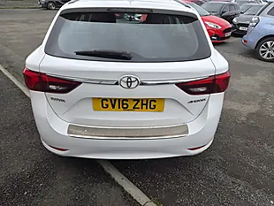 Used 2016 Toyota Avensis Business Edition White - Interior and Exterior details 13