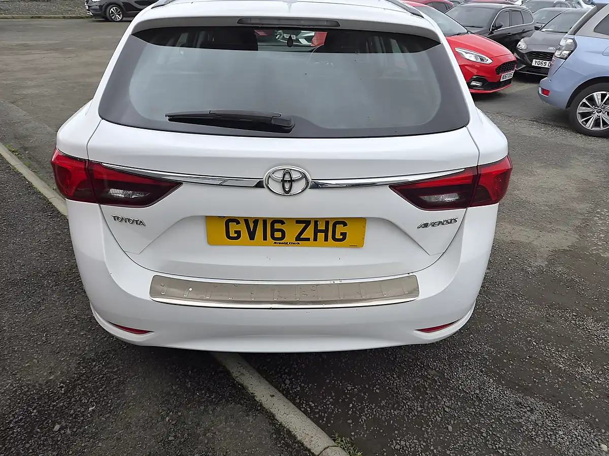 Used 2016 Toyota Avensis Business Edition White - Interior and Exterior details 13