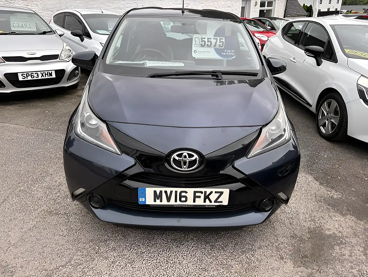 Used 2016 Toyota Aygo 5 Door Hatch Blue - Interior and Exterior details 2