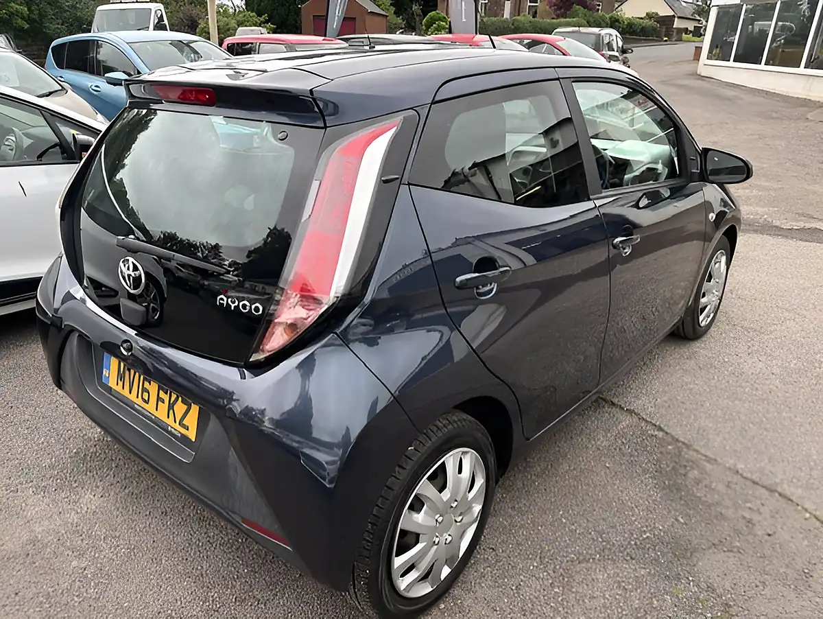 Used 2016 Toyota Aygo 5 Door Hatch Blue - Interior and Exterior details 5