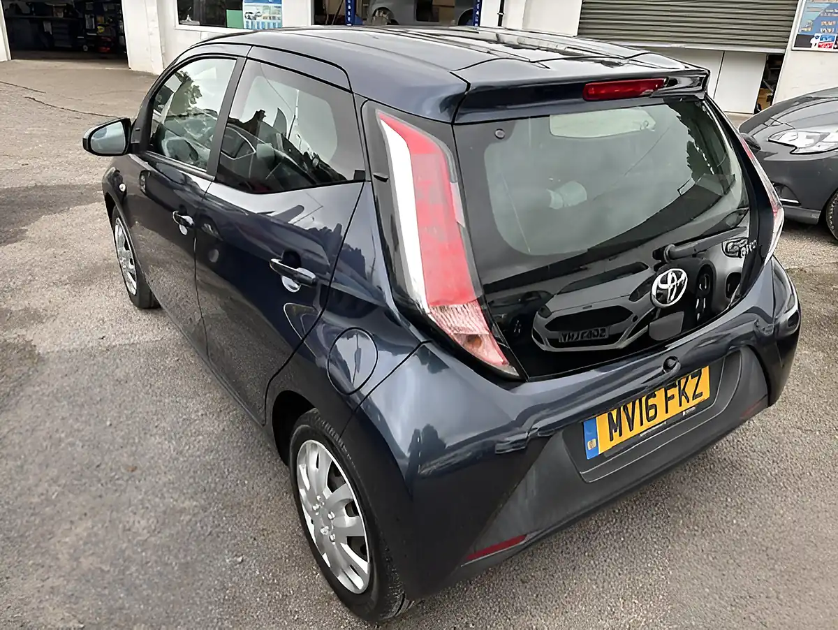 Used 2016 Toyota Aygo 5 Door Hatch Blue - Interior and Exterior details 6