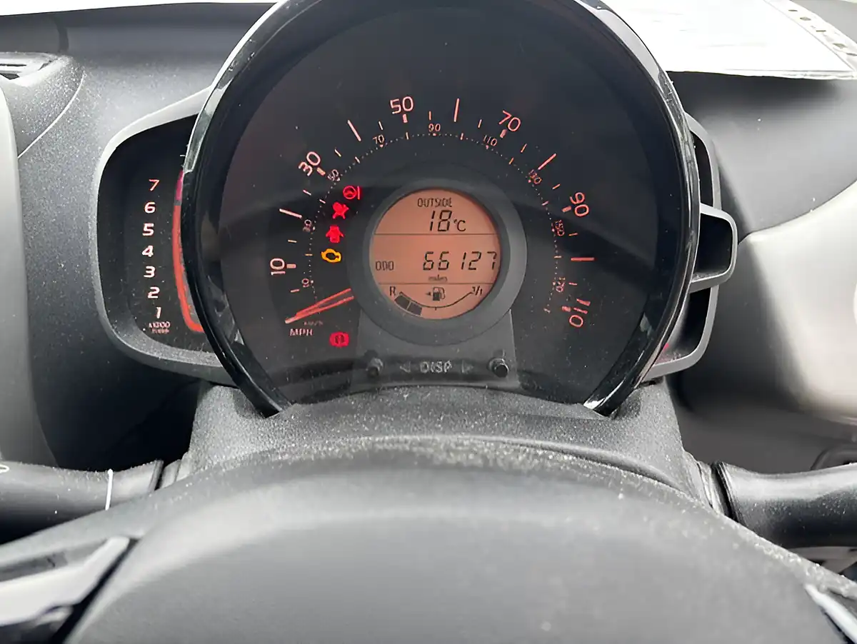 Used 2016 Toyota Aygo 5 Door Hatch Blue - Interior and Exterior details 8