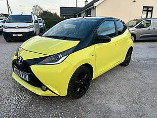 Used 2016 Toyota Aygo X-Cite 3 Yellow Bi-Tone Yellow - Interior and Exterior details 4