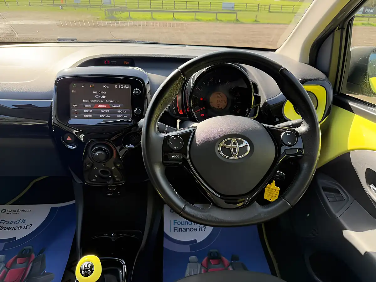 Used 2016 Toyota Aygo X-Cite 3 Yellow - Interior and Exterior details 11