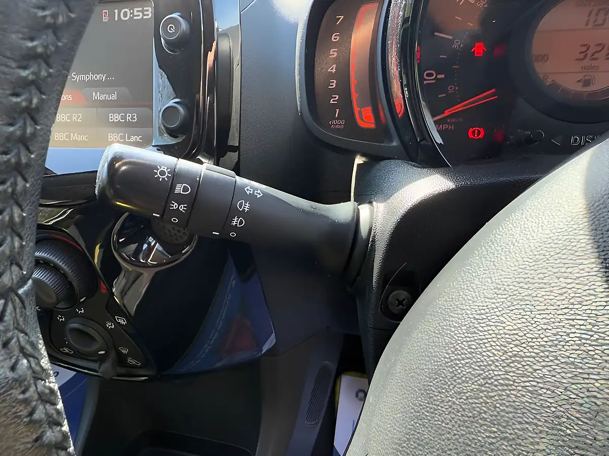 Used 2016 Toyota Aygo X-Cite 3 Yellow - Interior and Exterior details 16