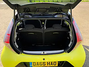 Used 2016 Toyota Aygo X-Cite 3 Yellow - Interior and Exterior details 7
