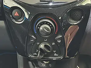 Used 2016 Toyota Aygo X-Cite Blue - Interior and Exterior details 15