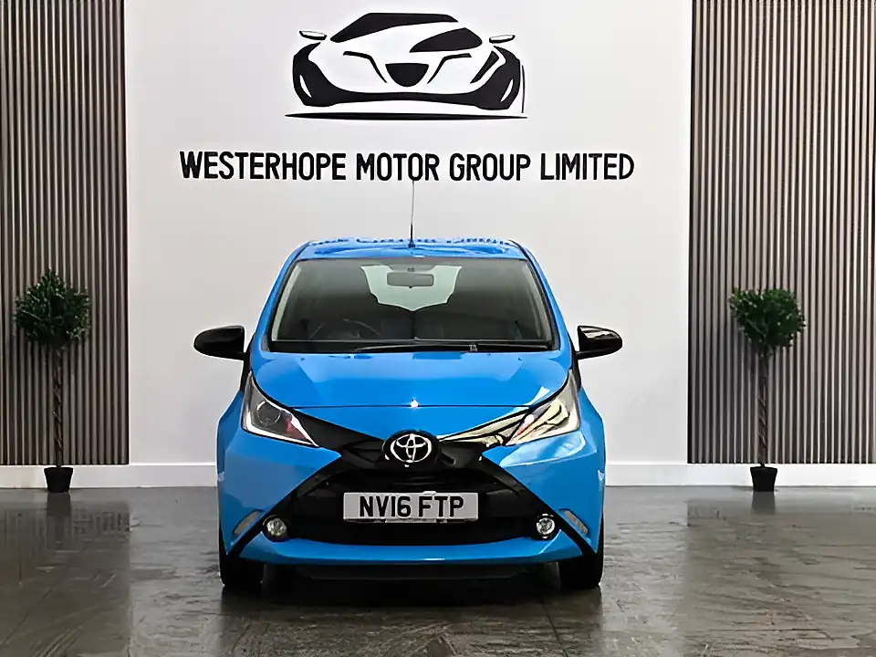 Used 2016 Toyota Aygo X-Cite Blue - Interior and Exterior details 6