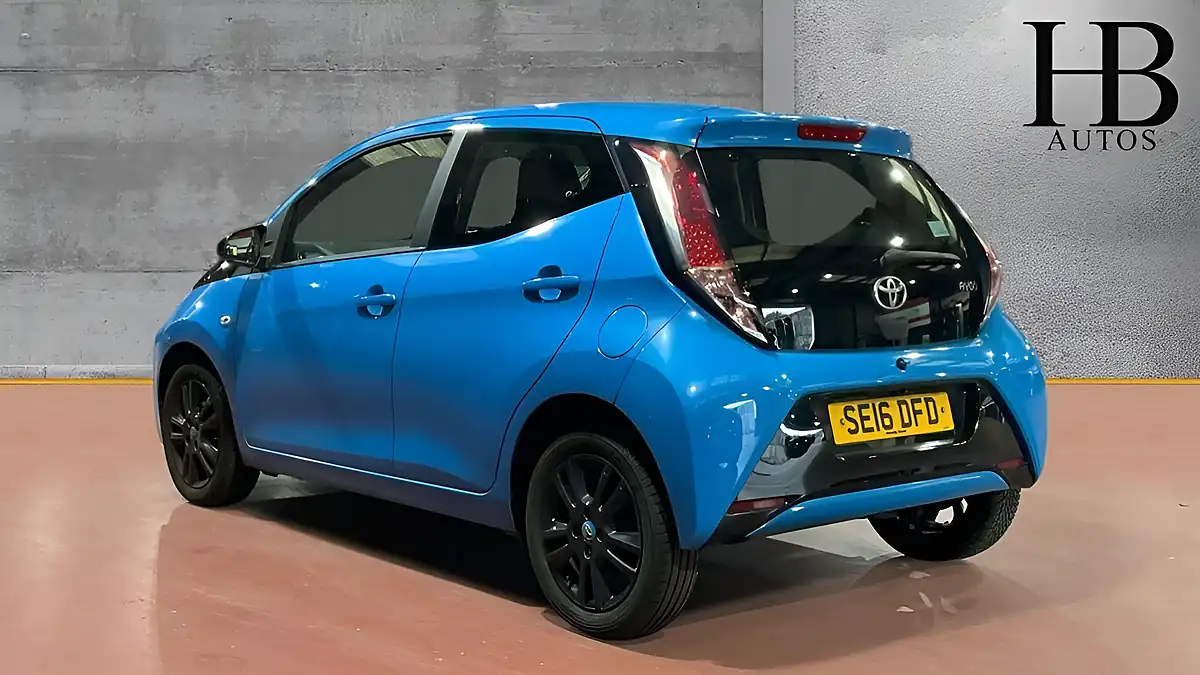 Used 2016 Toyota Aygo X-Cite Blue - Interior and Exterior details 4