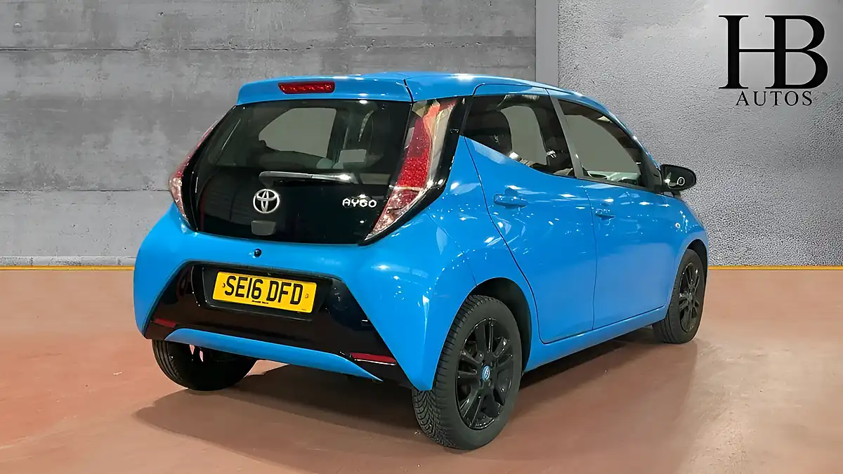 Used 2016 Toyota Aygo X-Cite Blue - Interior and Exterior details 5