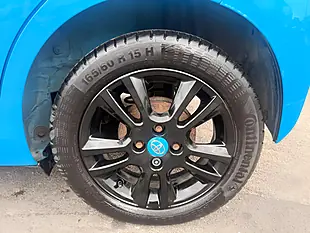 Used 2016 Toyota Aygo X-Cite Blue - Interior and Exterior details 19