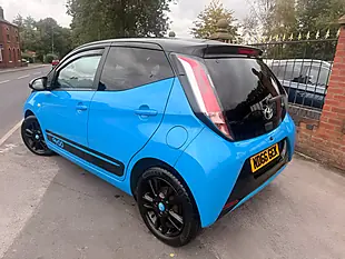 Used 2016 Toyota Aygo X-Cite Blue - Interior and Exterior details 4