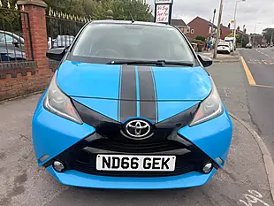 Used 2016 Toyota Aygo X-Cite Blue - Interior and Exterior details 7