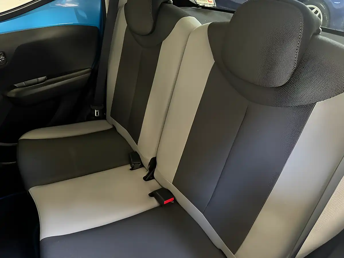 Used 2016 Toyota Aygo X-Cite Blue - Interior and Exterior details 14